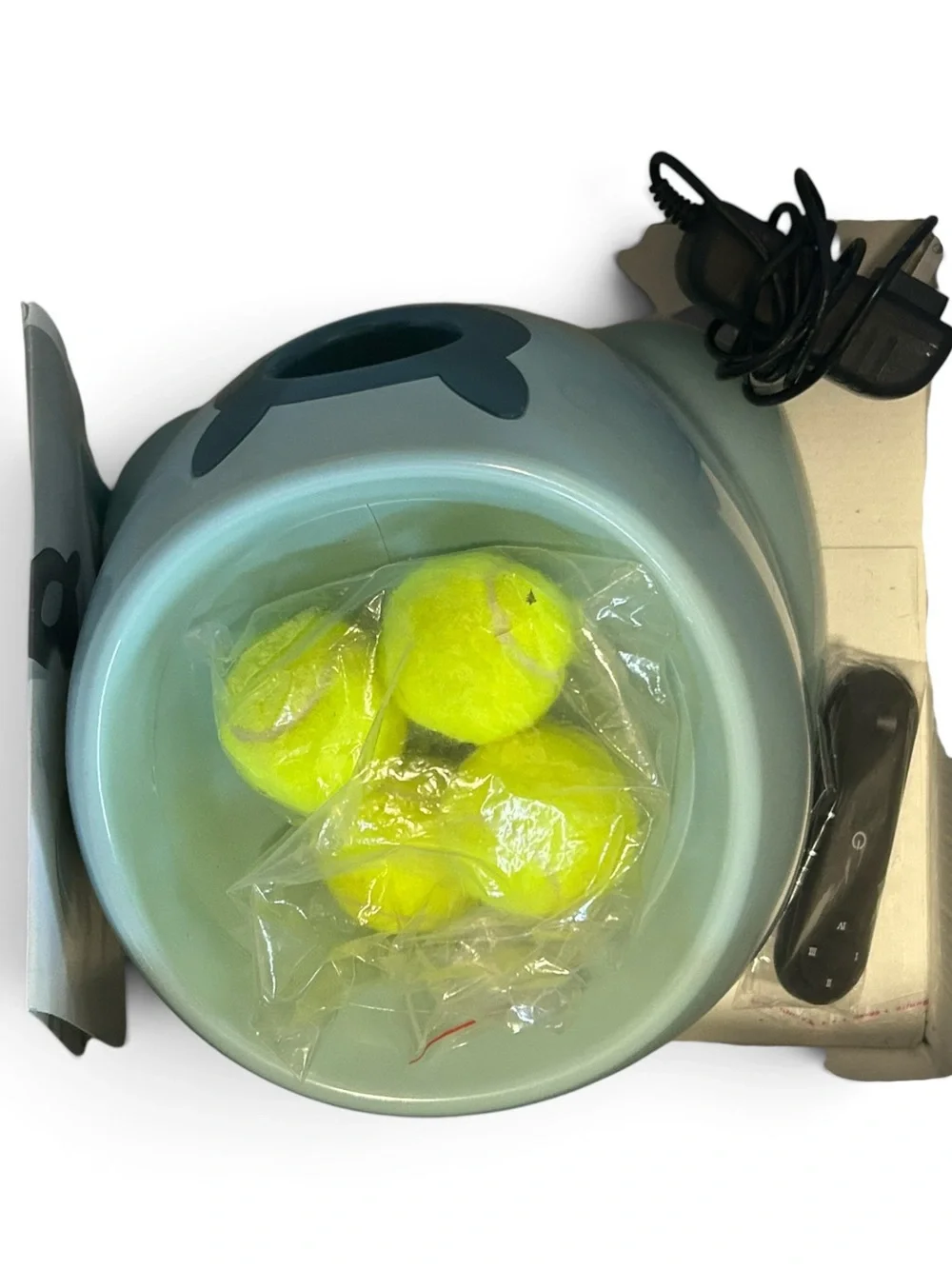 Greenvine Automatic Dog Ball Launcher - Teal EUC 4 New Balls Pet Fun